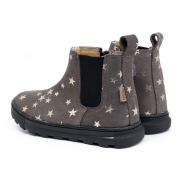 juli_grey_stars_2.jpg