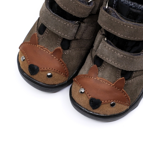 neko_barefoot_fox_grey_3.jpg